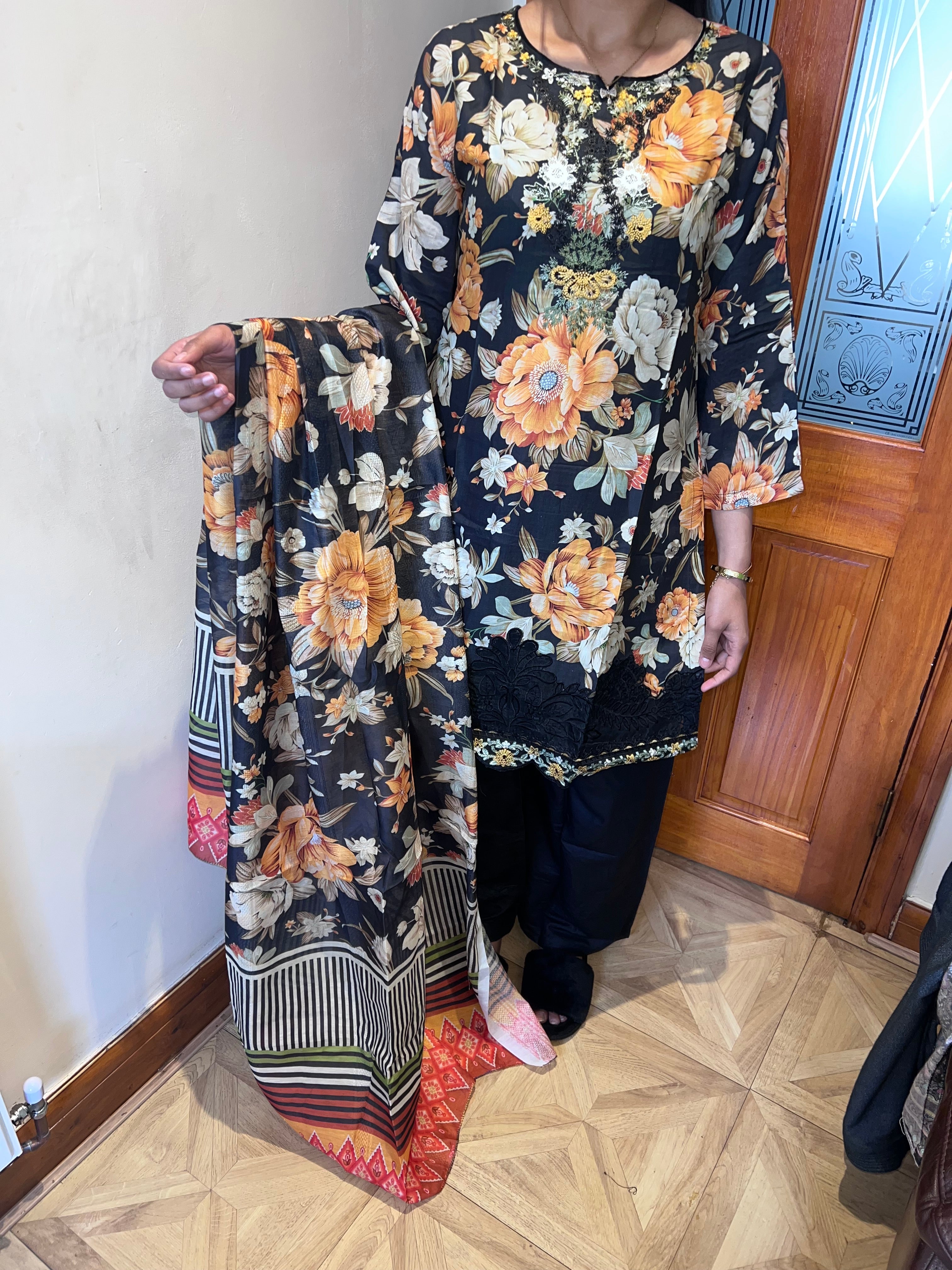Black 3 piece floral suite plazzo trousers
